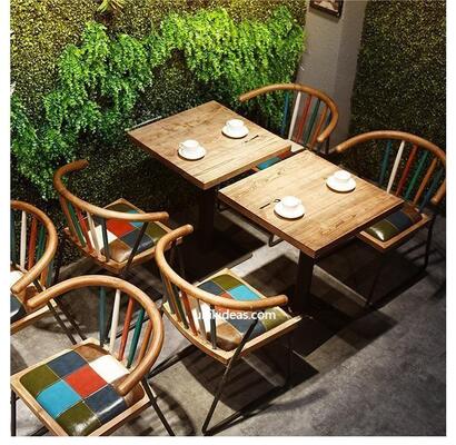 Goede prijs Amerikaans Retro Houten Tafel en Stoelen voor Koffieshop Industriële Stijl Restaurant Meubilair Metalen Eettafel en Stoelen Set online