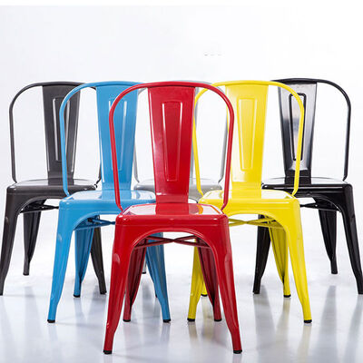 Goede prijs Industriële Stijl Retro Stapelbare IJzeren Stoel Barkruk Kleurrijke Café Metalen Eetkamerstoelen online