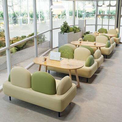 İyi fiyat Sofa Oturma Kabini Yeni Tasarım Sehpa Setleri Sandalyeli Restoran Masa Sandalyeleri Lüks Yemek Mobilyası çevrimiçi