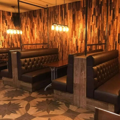 Guter Preis Industrielle rustikale Vintage-Café-Pub-Bänke mit Knopfheftung, Pizza-Straßenrestaurant-Design Online