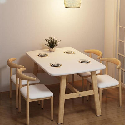 Buen precio Novedad Mesa de Comedor Moderna de Madera Personalizada Juego de Mesa y Sillas de Madera Maciza para Restaurante, Cafetería, Bistró y Hogar en línea
